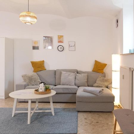 Bohnapartments Elisa - Wohlfuehlapartment Mit 2 Gratis Parkplaetzen Und 3 Schlafzimmern - Wlan - Vollausstattung Erfurt Luaran gambar