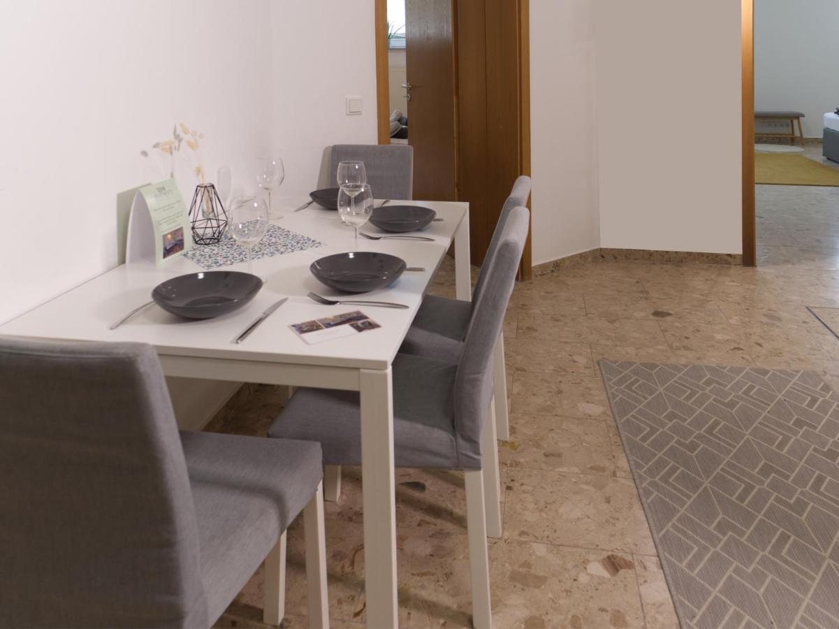 Bohnapartments Elisa - Wohlfuehlapartment Mit 2 Gratis Parkplaetzen Und 3 Schlafzimmern - Wlan - Vollausstattung Erfurt Luaran gambar