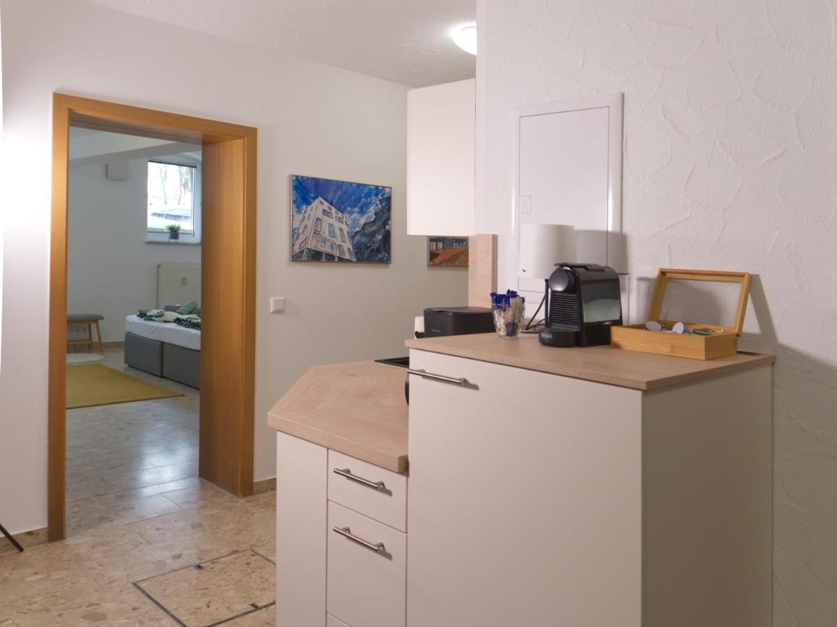 Bohnapartments Elisa - Wohlfuehlapartment Mit 2 Gratis Parkplaetzen Und 3 Schlafzimmern - Wlan - Vollausstattung Erfurt Luaran gambar